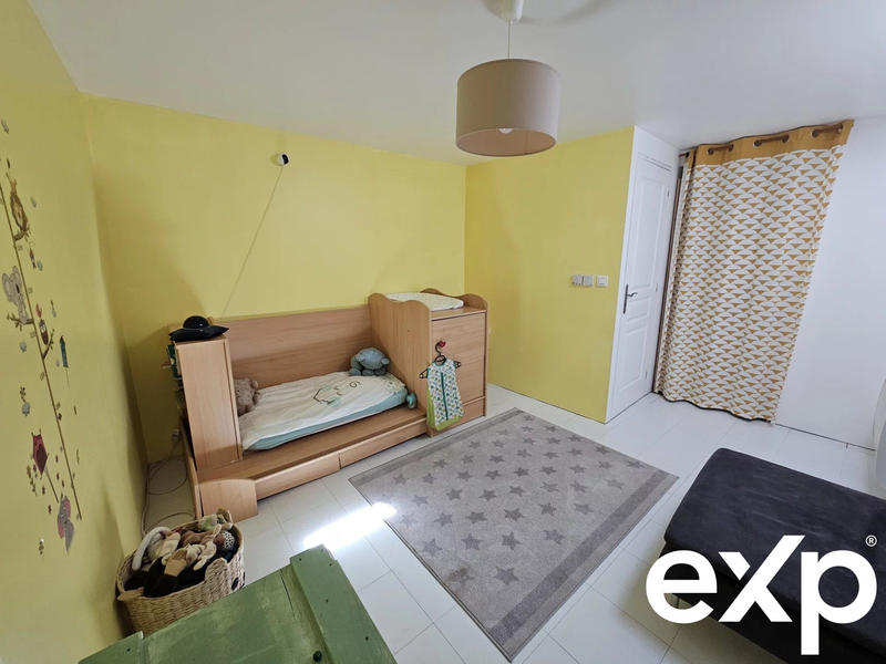 Maison traditionnelle - 180 m² - 9 pièces