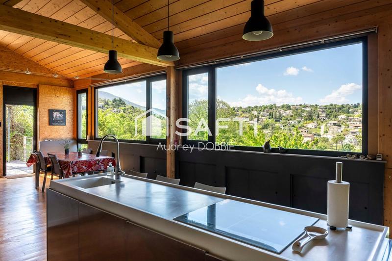 Maison - 130 m² - 4 pièces