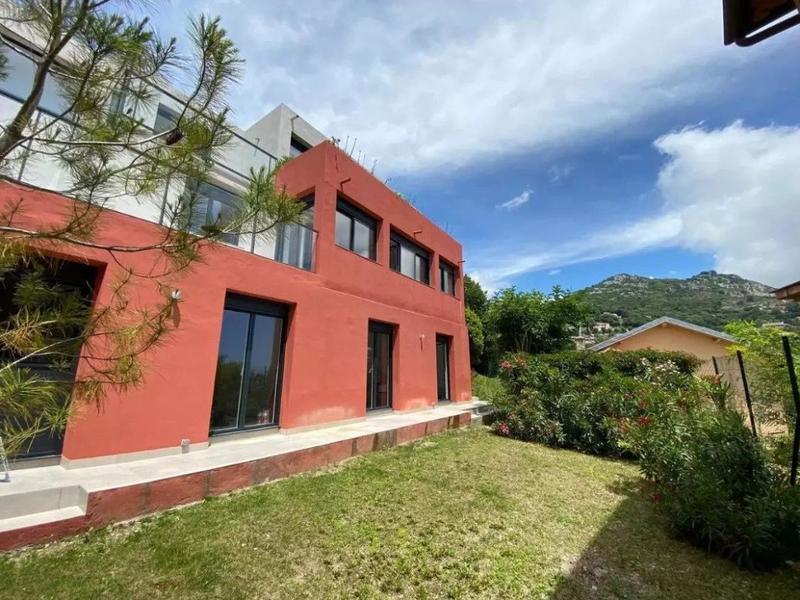 Villa - 165 m² - 5 pièces
