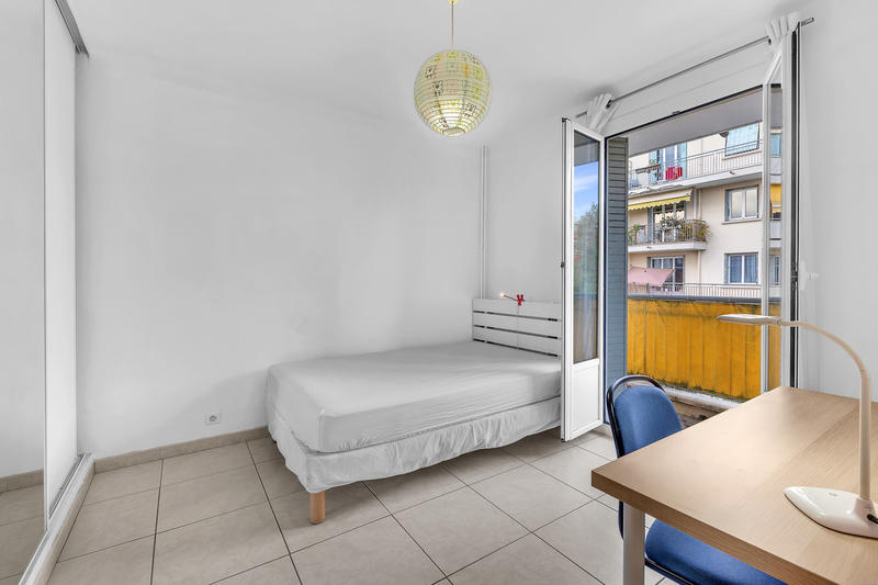 Appartement - 10 m² - 4 pièces