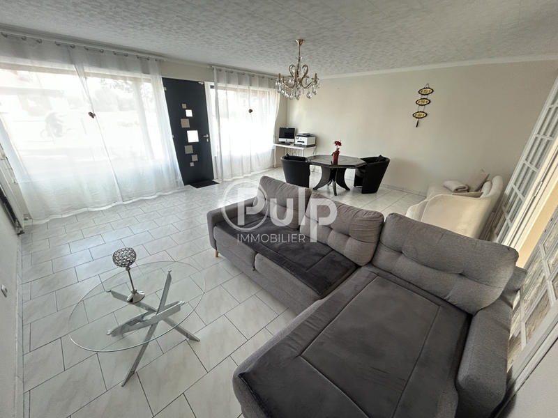 Maison - 180 m² - 7 pièces