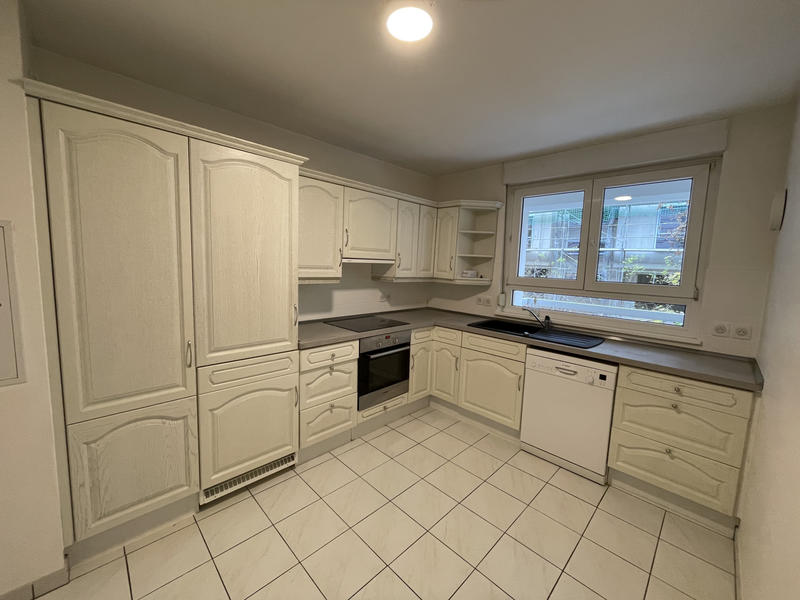 Appartement - 110 m² - 4 pièces