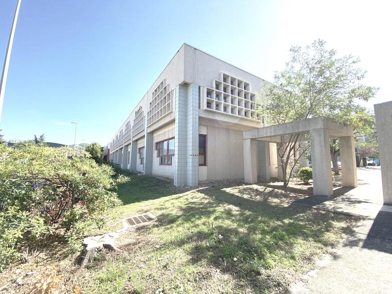 Bureau - 135 m² - 8 pièces