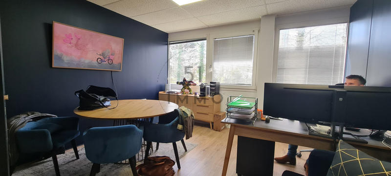 Bureau - 297 m²
