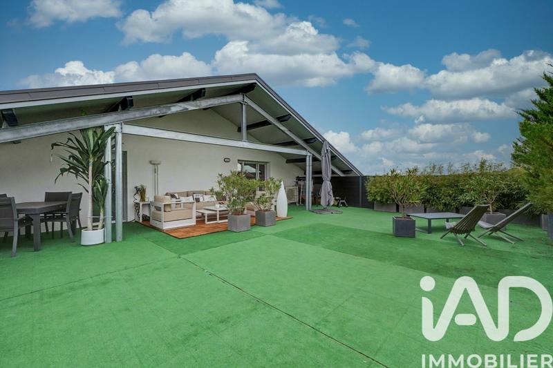 Appartement - 104 m² - 4 pièces