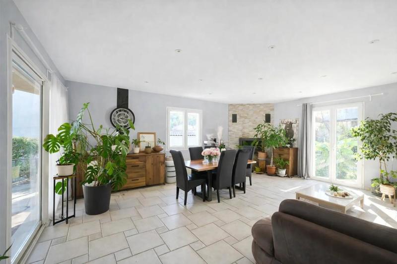 Maison - 115 m² - 5 pièces