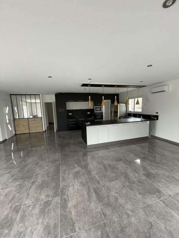 Maison - 135 m² - 6 pièces