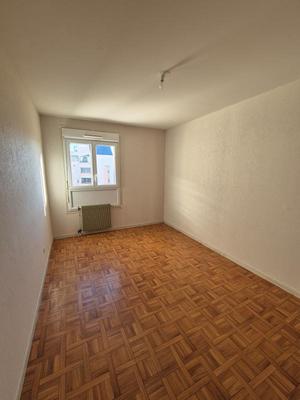 Appartement - 91 m² - 4 pièces