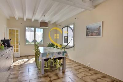 Maison - 190 m² - 6 pièces