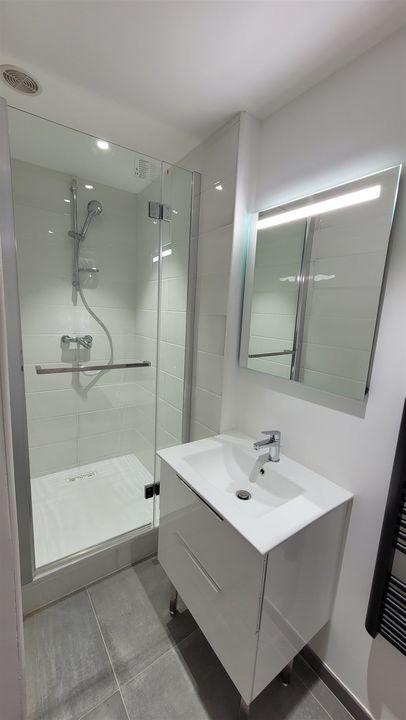 Appartement - 70 m² - 2 pièces