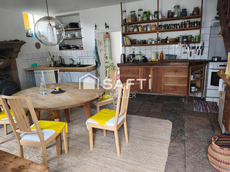 Propriété - 220 m² - 8 pièces