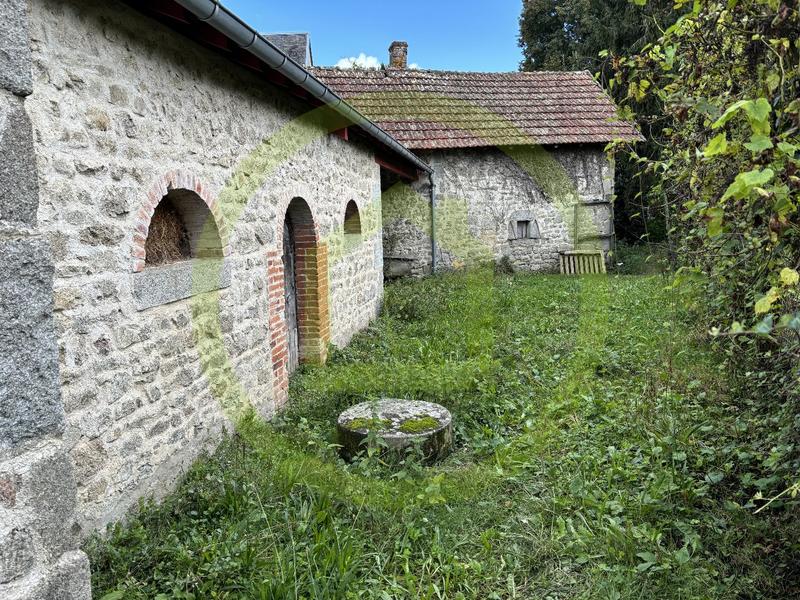 Maison - 216 m² - 8 pièces