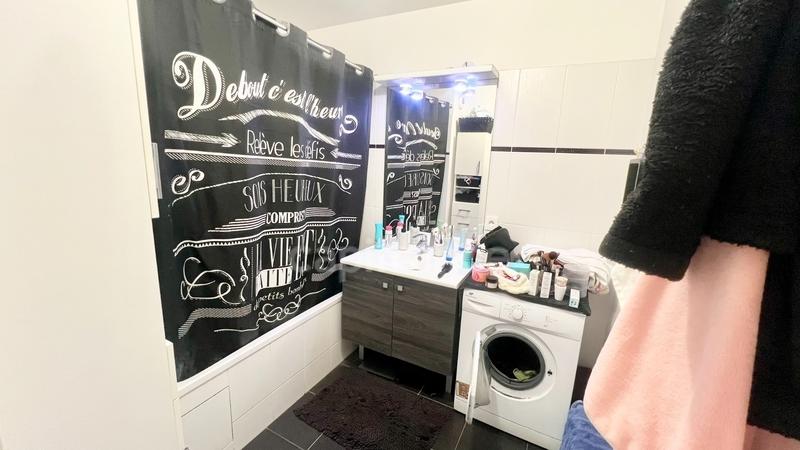 Appartement ancien - 67 m² - 3 pièces