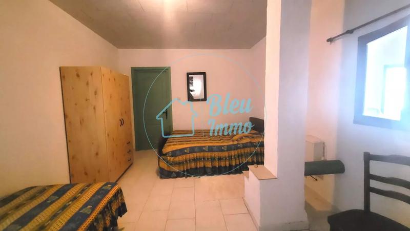 Maison - 288 m² - 8 pièces