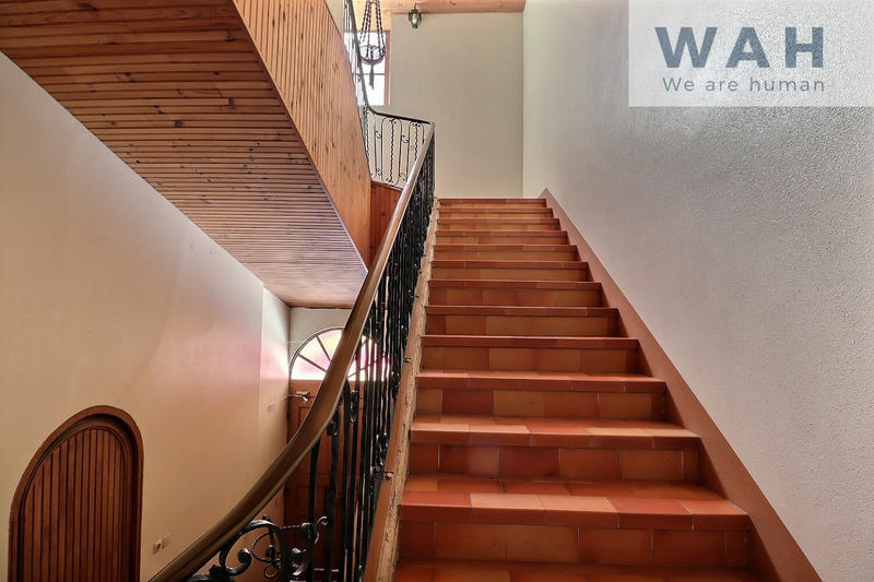 Appartement - 181 m² - 7 pièces