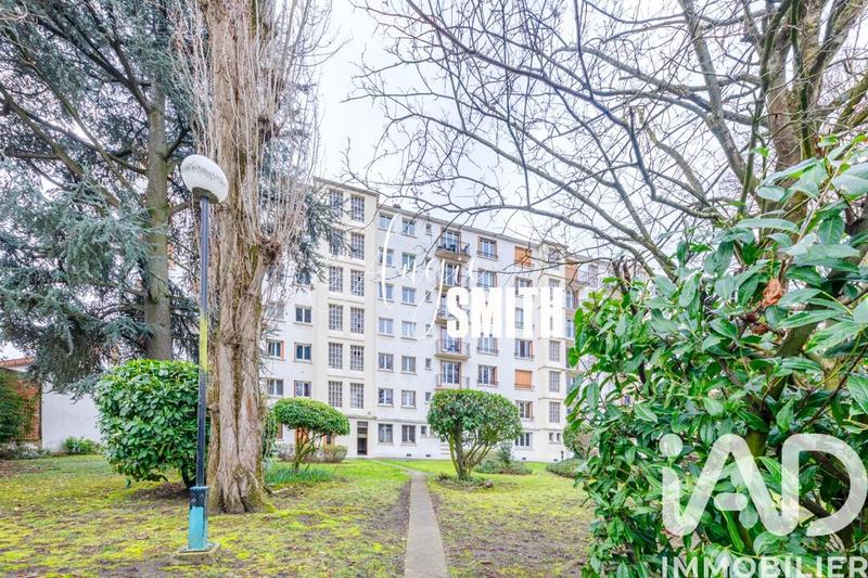 Appartement - 90 m² - 4 pièces