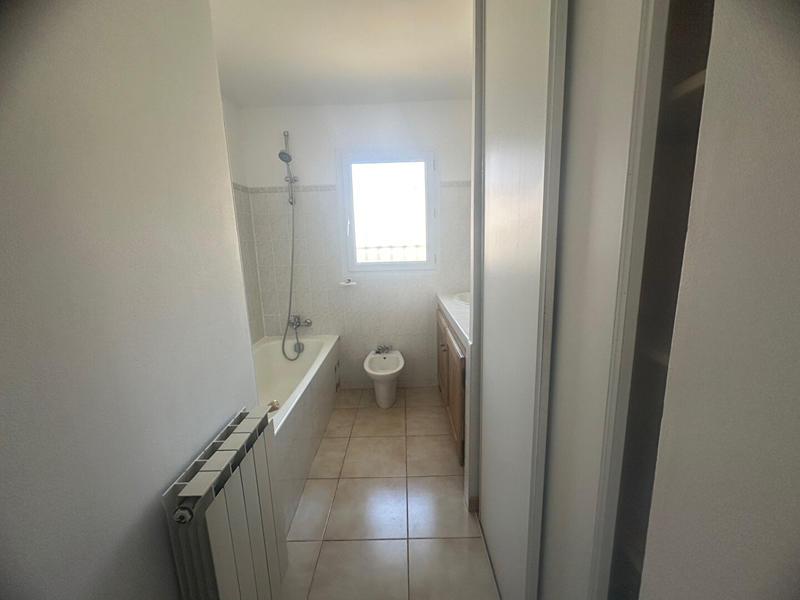 Villa - 90 m² - 4 pièces