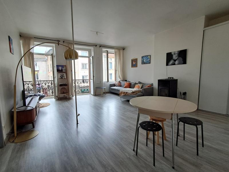 Appartement - 82 m² - 3 pièces