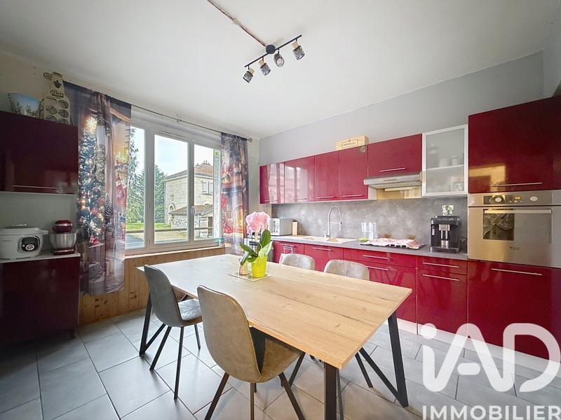 Maison - 97 m² - 5 pièces