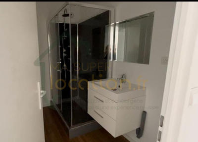 Appartement - 65 m² - 2 pièces