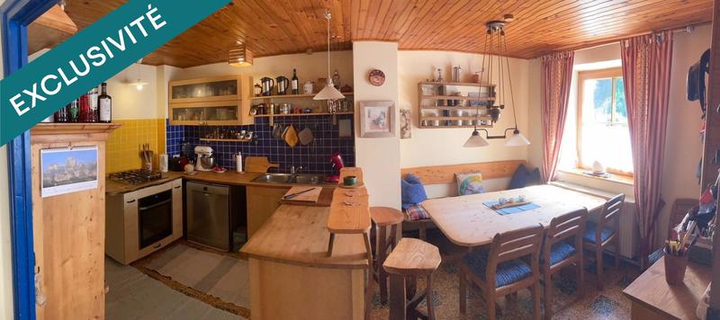 Maison - 207 m² - 9 pièces