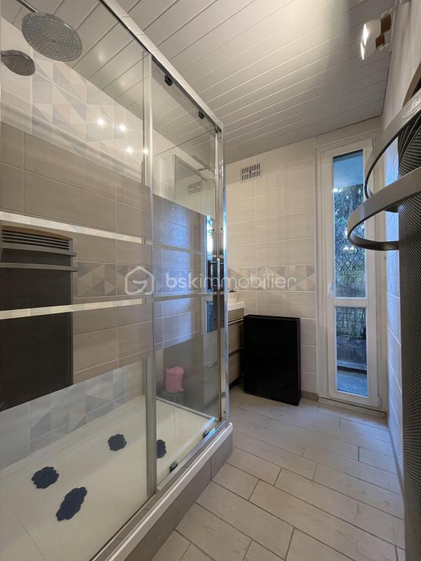 Appartement - 77 m² - 4 pièces