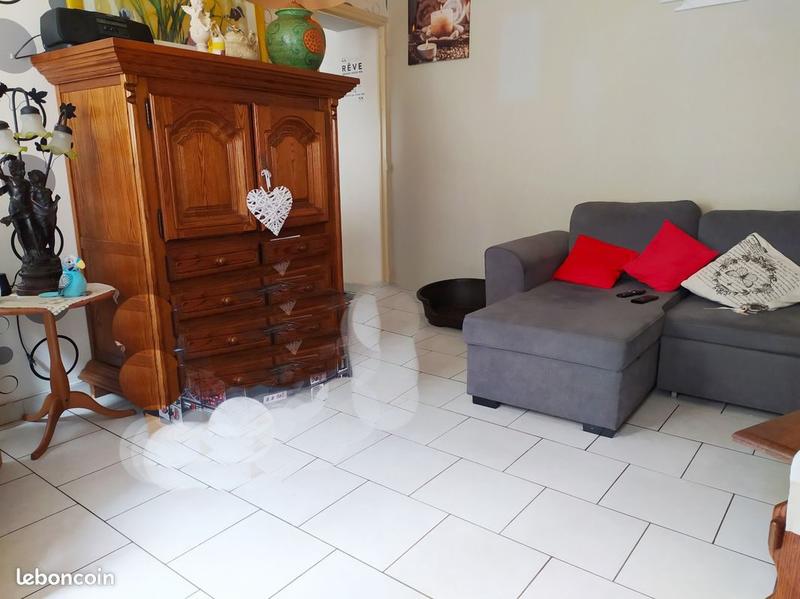 Maison traditionnelle - 145 m² - 9 pièces