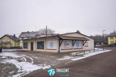 Local commercial - 244 m²