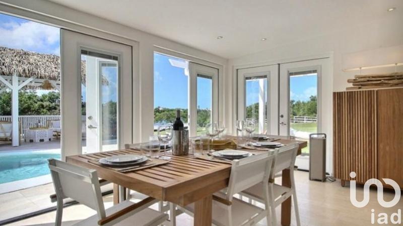 Maison - 200 m² - 4 pièces