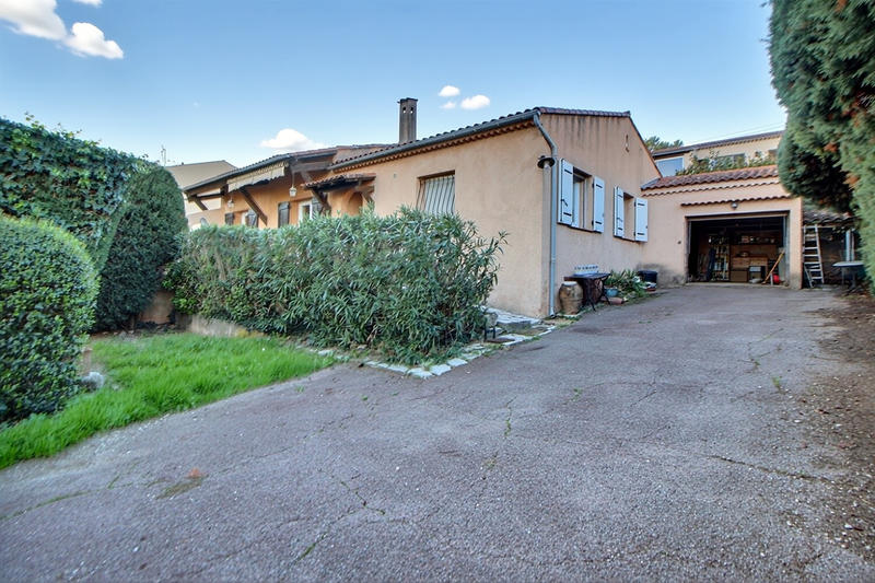 Maison - 107 m² - 4 pièces