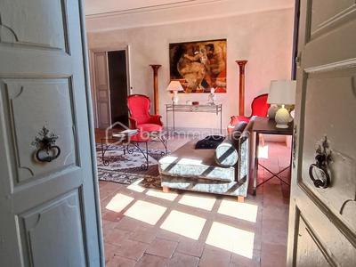 Hôtel particulier - 247 m² - 6 pièces