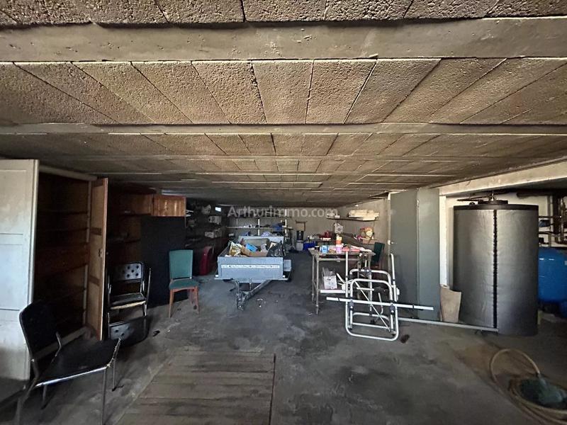 Maison - 234 m² - 9 pièces