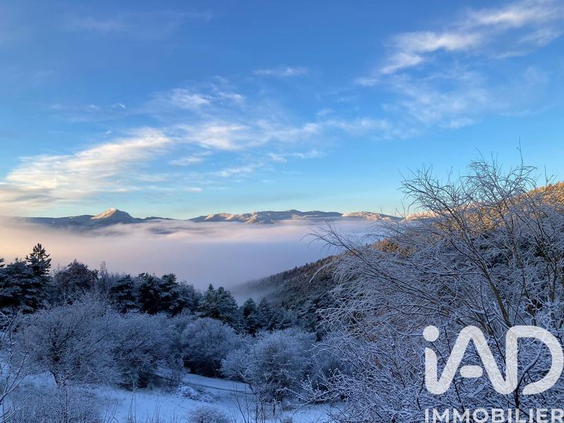 Maison - 227 m² - 7 pièces