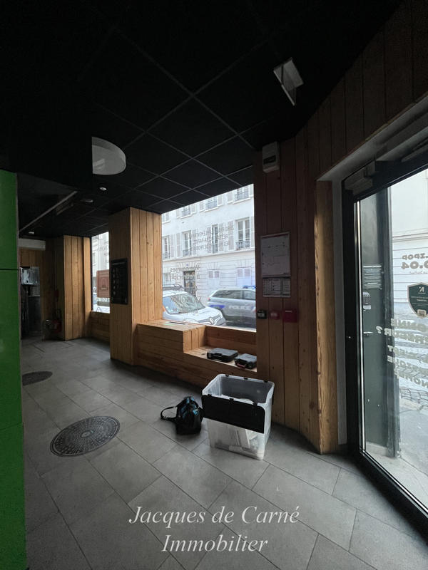 Local commercial - 80 m² - 3 pièces