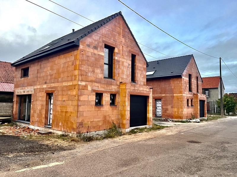 Maison traditionnelle - 103 m² - 4 pièces