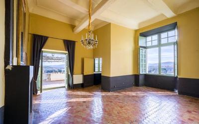 Château - 170 m² - 7 pièces