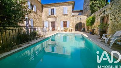 Maison - 360 m² - 12 pièces