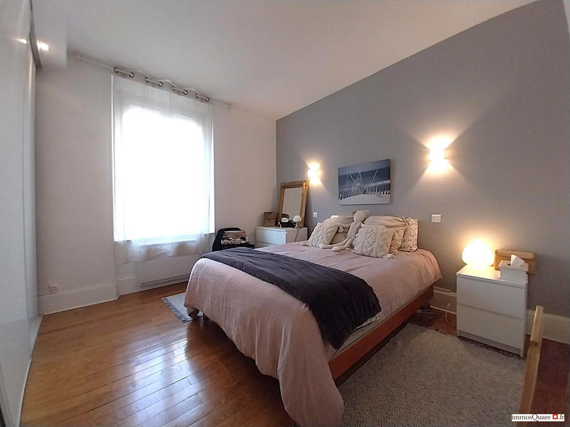 Appartement - 80 m² - 3 pièces