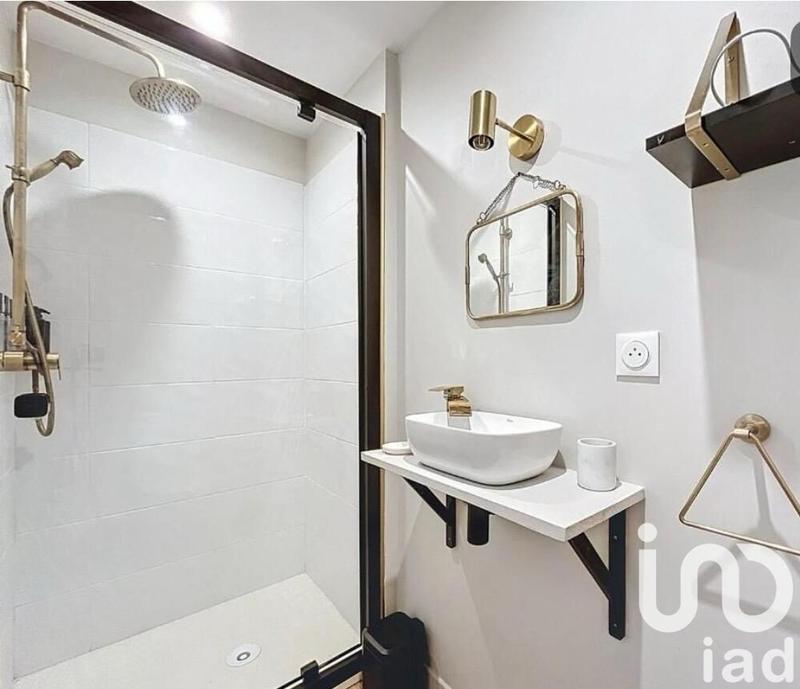 Maison - 212 m² - 7 pièces