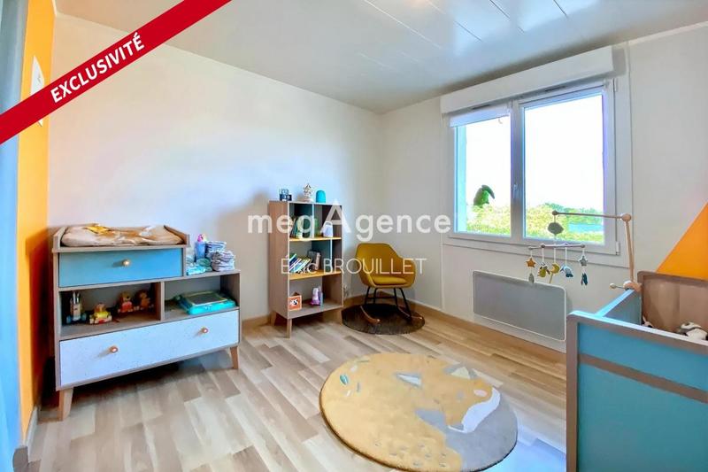 Maison - 212 m² - 9 pièces