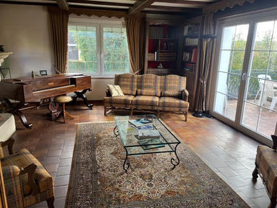 Maison - 188 m² - 10 pièces