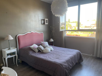 Appartement - 110 m² - 5 pièces