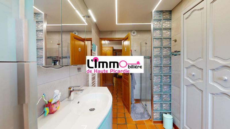 Pavillon - 265 m² - 8 pièces