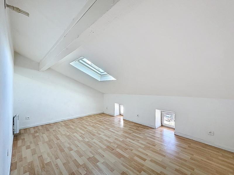 Immeuble - 127 m² - 7 pièces