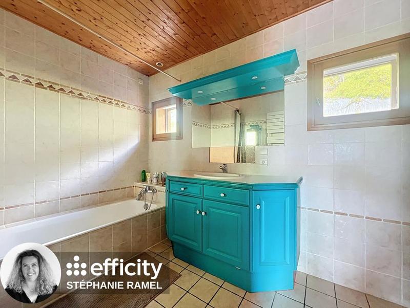 Maison - 143 m² - 6 pièces