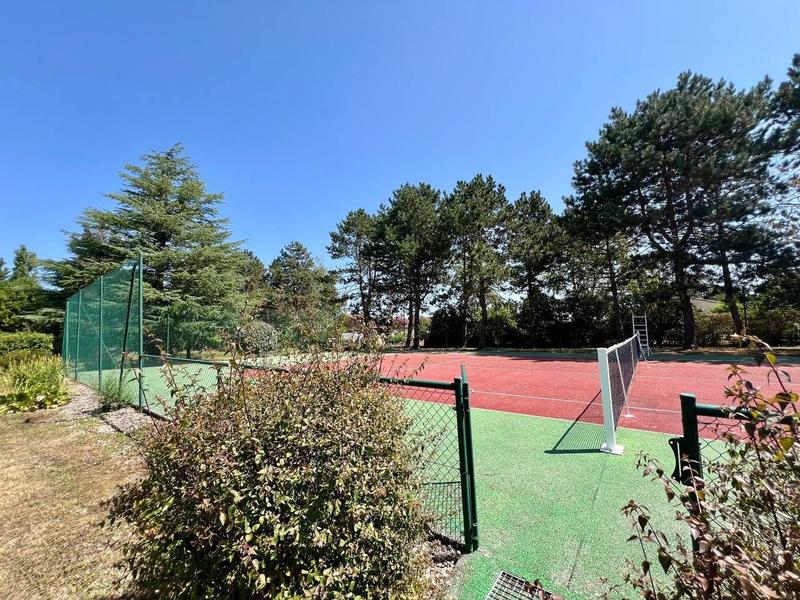 Maison traditionnelle - 308 m² - 10 pièces