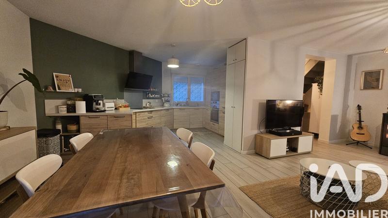 Maison - 90 m² - 4 pièces