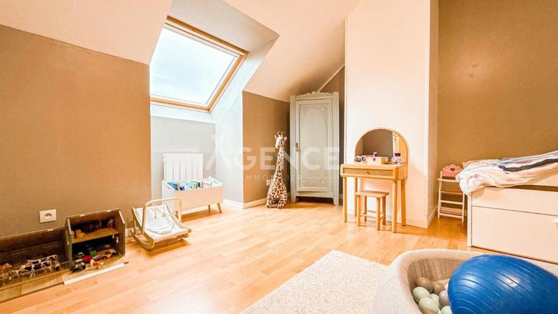 Maison - 115 m² - 4 pièces