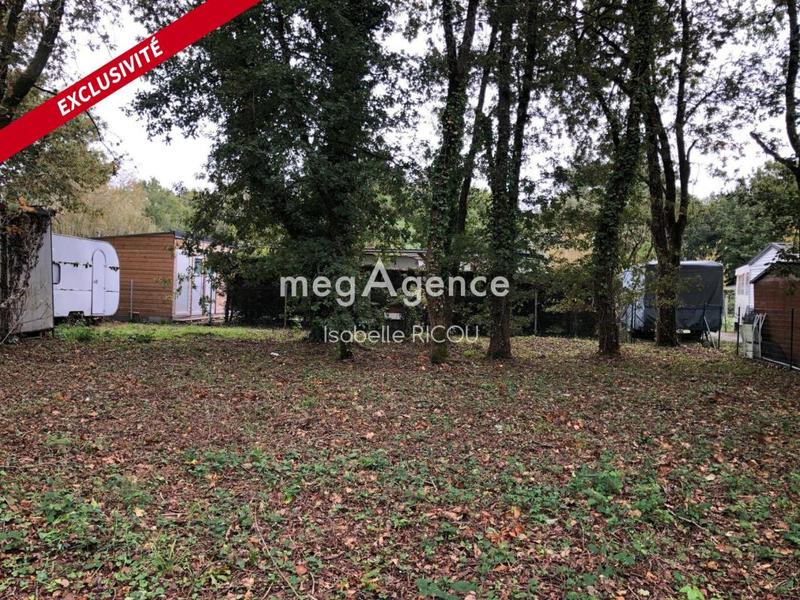 Terrain de loisirs - 403 m²