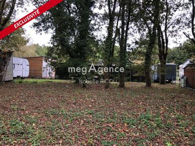 Terrain de loisirs - 403 m²